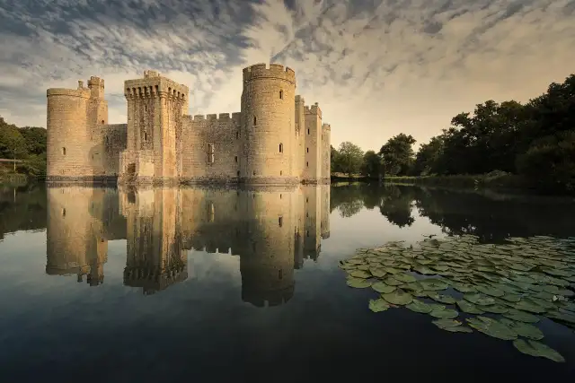 Bodiam at First Light                                                                                — Landscapes                                                                                           | Robert Ferda Photography